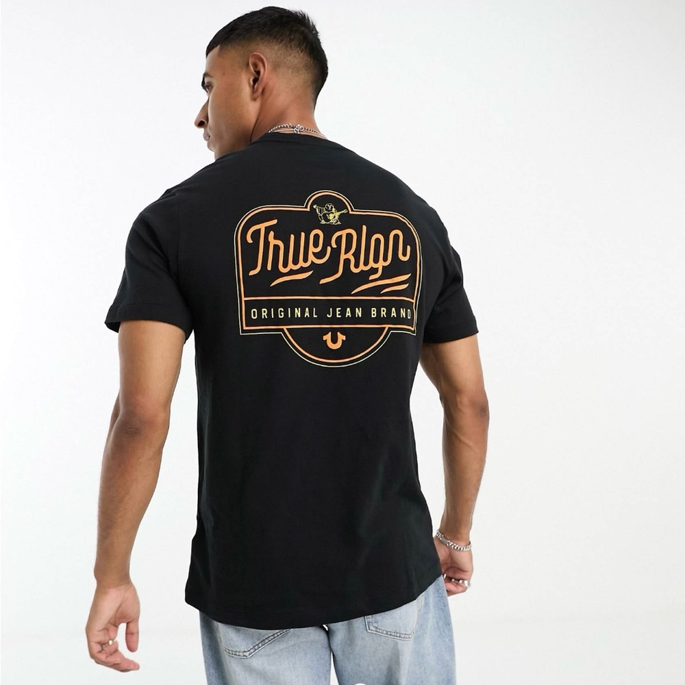 NWT True religion tshirt in size XL